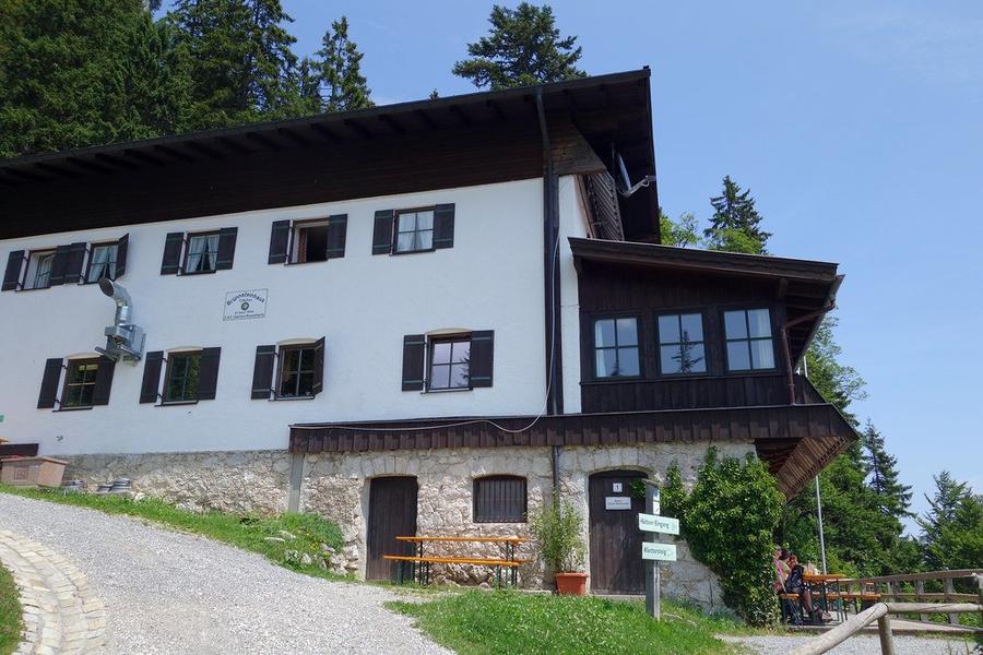 Brünnsteinhaus