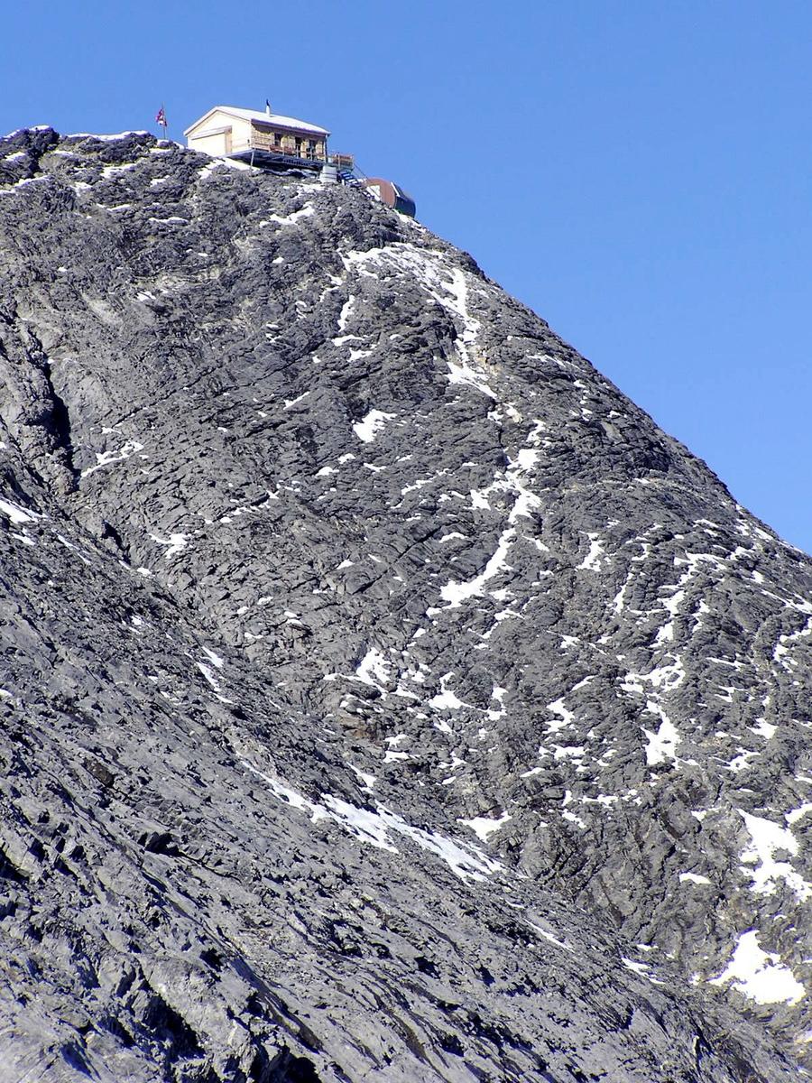Mittellegihütte