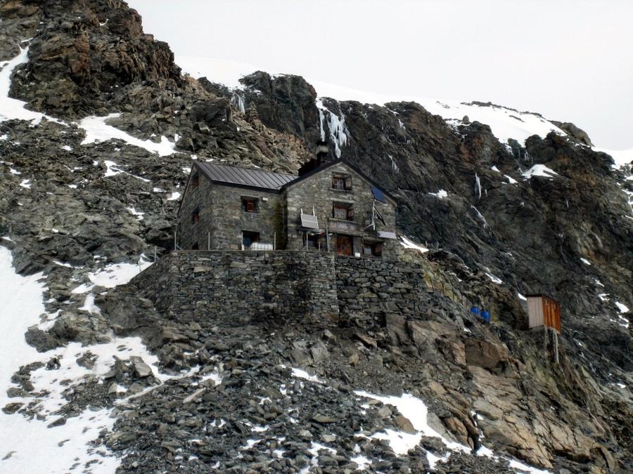 Cabane de la Dent Blanche CAS